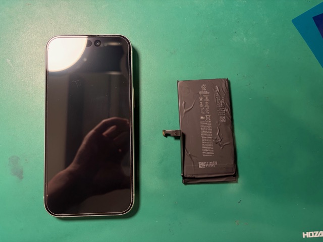 神戸市からお越しのお客様よりiPhone15のバッテリー交換をご依頼いただきました！